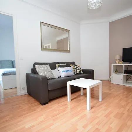 Location Near Parissuperb Cosy 2p شقة *